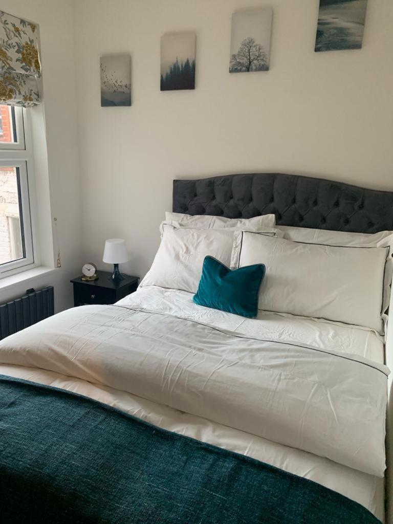 Two Bedroom Apartment - Λονδίνο Εξωτερικό φωτογραφία